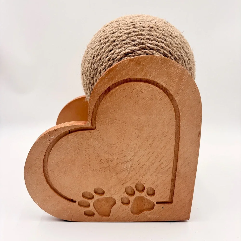 For Pets Only Heart Wooden Cat Scratching Post Sisal Rope Rotating Ball New